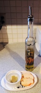 Tablescapes at Table Twenty-One, www.tabletwentyone.wordpress.com, Zio's copycat dipping oil