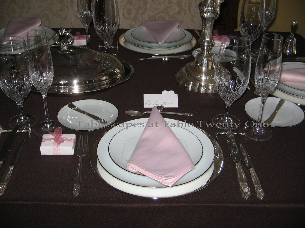 “Chocolate Traditional” Tablescapes at Table Twenty-One, www.tabletwentyone.wordpress.com