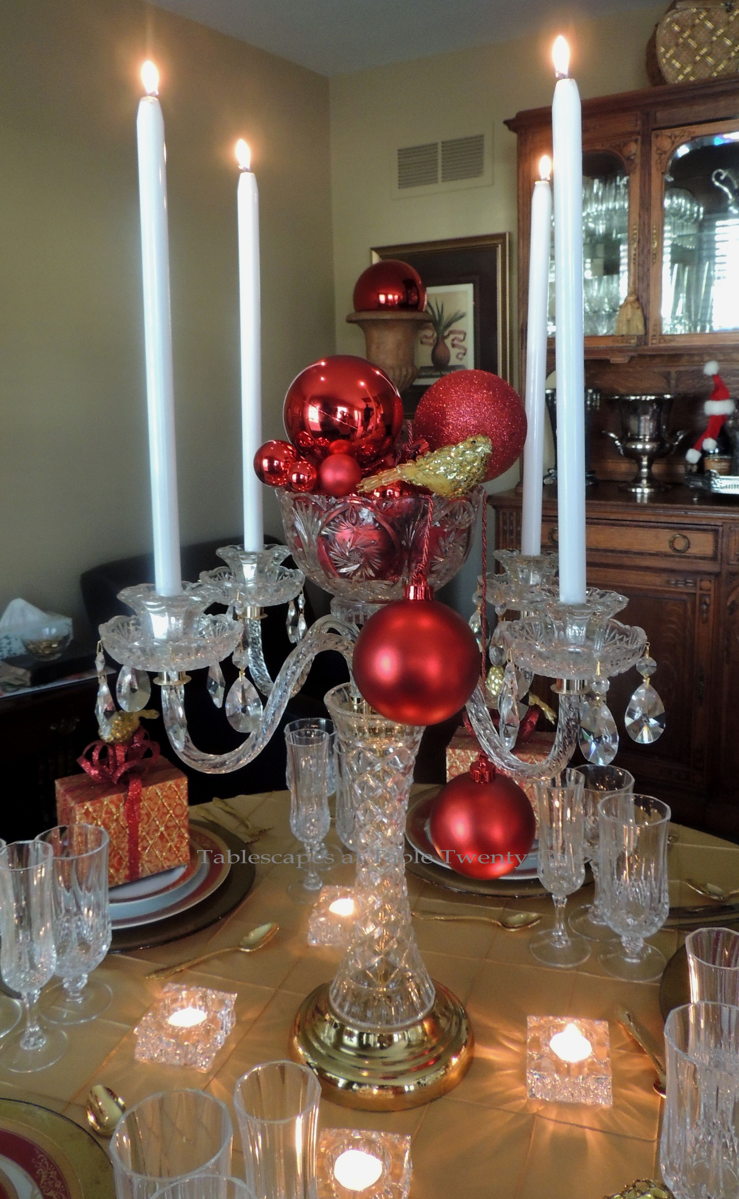 Tablescapes at Table Twenty-One: Christmas Through the Red Door - Crystal centerpiece