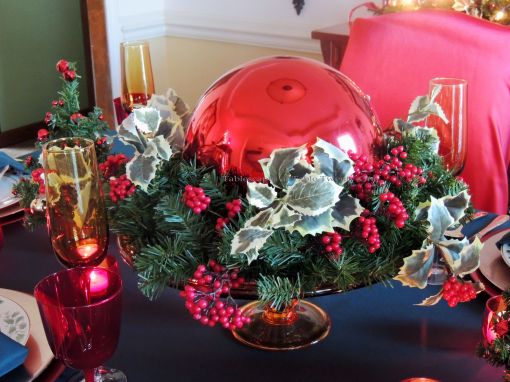 Alycia Nichols, Tablescapes at Table Twenty-One, www.tabletwentyone.wordpress.com, “Old-Fashioned Red & Green Christmas”:  Centerpiece