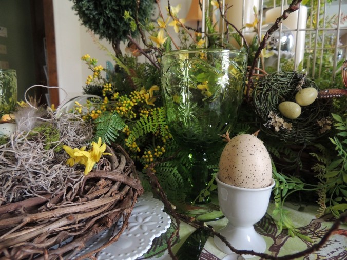 www.tabletwentyone.wordpress.com, “Spring Into Easter” tablescape